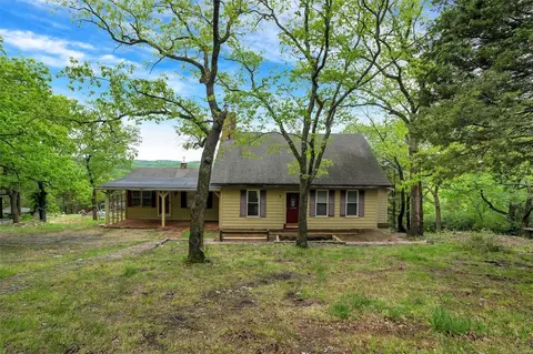 321 Catlin Ave, Wildwood, MO 63038