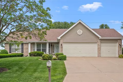 7412 Pierside Dr, Dardenne Prairie, MO 63368