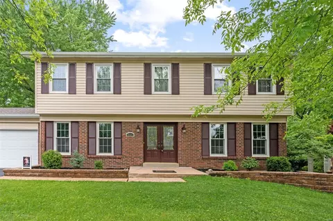 2124 Shimoor Ln, Saint Louis, MO 63146