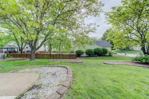 Exterior - 20 Hampton Winds Ln, O'fallon, MO 63368 photo 5 of 10
