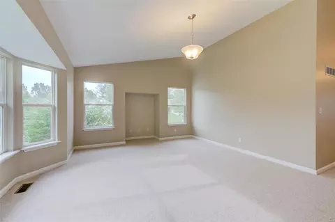 Living - 20 Hampton Winds Ln, O'fallon, MO 63368 photo 2 of 7