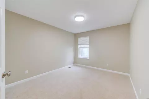 Bedroom - 20 Hampton Winds Ln, O'fallon, MO 63368 photo 5 of 5