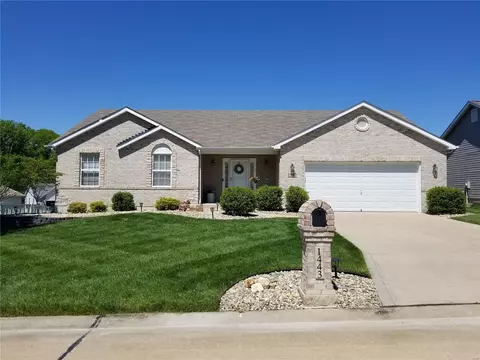 1443 Wood Haven Dr, Saint Charles, MO 63304