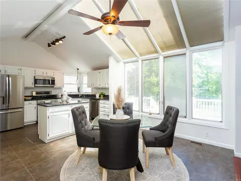 6722 Christopher Dr, Saint Louis, MO 63129 photo 9