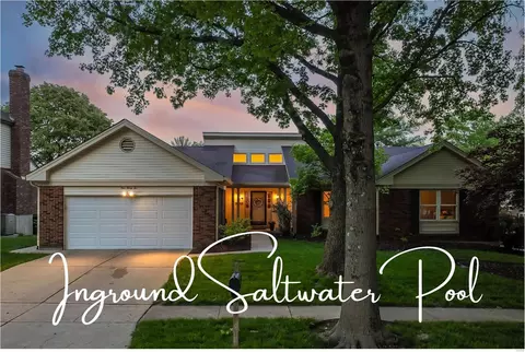 432 White Pine Ridge Ct, Chesterfield, MO 63017