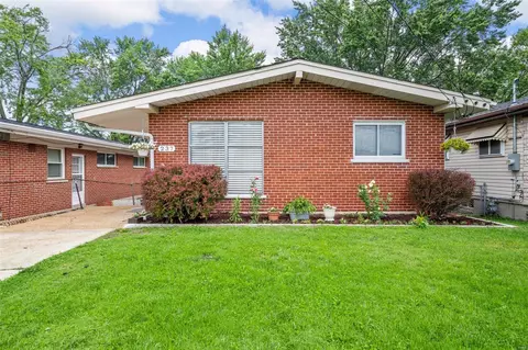 237 Deane Ct, Saint Louis, MO 63127