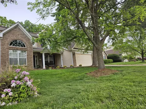 9032 Harvest Run Dr, O'fallon, MO 63368