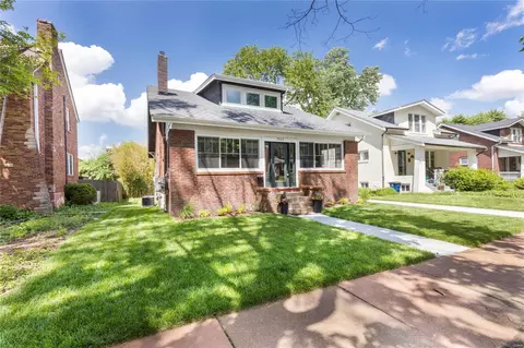 7023 Stanford Ave, Saint Louis, MO 63130