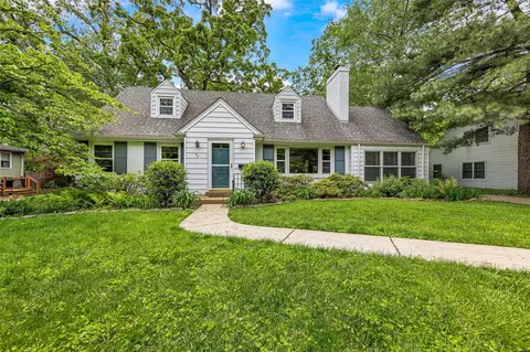 42 W Glendale Rd, Saint Louis, MO 63119