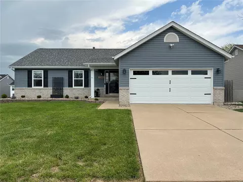 1745 Fairview Farms Cir, Wentzville, MO 63385