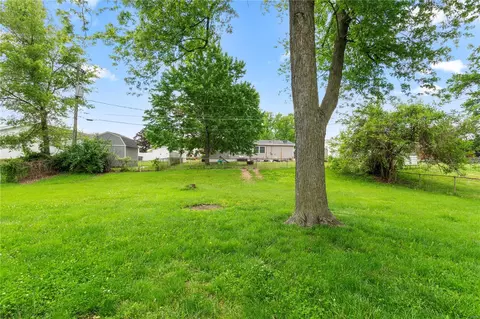 Exterior - 23 Saali Dr, O'fallon, MO 63366 photo 3 of 4