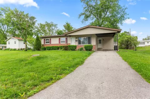 23 Saali Dr, O'fallon, MO 63366