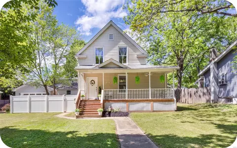 3511 Commonwealth Ave, Saint Louis, MO 63143