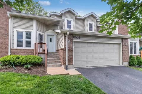 1005 N Spoede Rd, Saint Louis, MO 63146