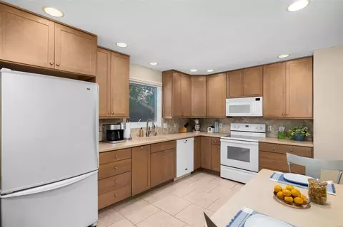 Kitchen - 1125 Jade Wind Dr, Ballwin, MO 63011 photo 1 of 6