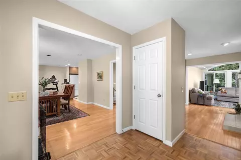 Entry Way - 1125 Jade Wind Dr, Ballwin, MO 63011 photo 1 of 4