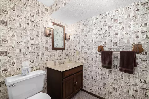 Bath - 1125 Jade Wind Dr, Ballwin, MO 63011 photo 3 of 3