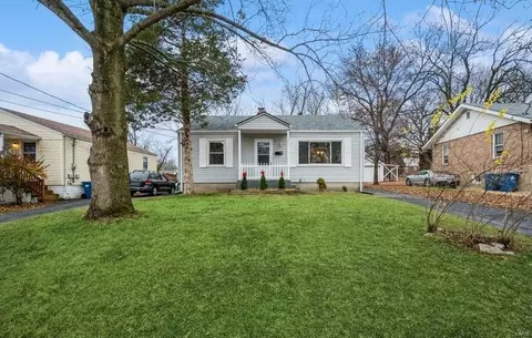 2211 Sims Ave, Saint Louis, MO 63114
