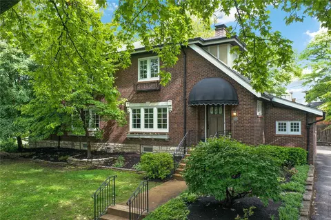 7611 Wydown Blvd, Saint Louis, MO 63105