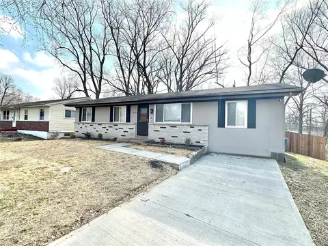 1834 Longford Dr, Saint Louis, MO 63136
