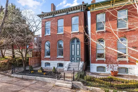 2319 S 12th St, Saint Louis, MO 63104