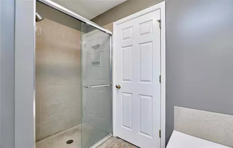 Bath - 546 Copper Meadows Ln, O'fallon, MO 63368 photo 7 of 7