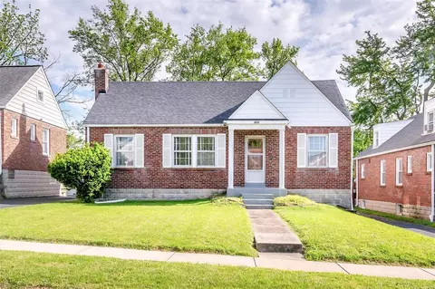 9106 Meadowbrook Ln, Saint Louis, MO 63114