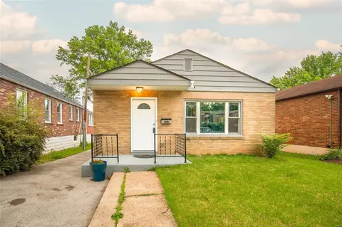 1108 Ferguson Ave, Saint Louis, MO 63130