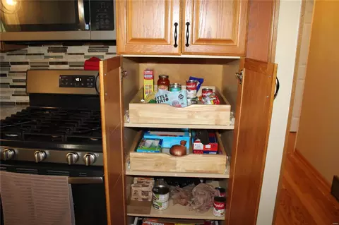 Kitchen - 3502 High Dr, Saint Ann, MO 63074 photo 3 of 3