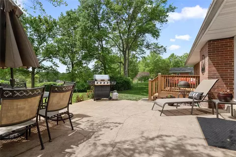 Exterior - 334 Elmcrest Dr, Ballwin, MO 63011 photo 3 of 18