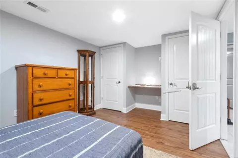 Bedroom - 334 Elmcrest Dr, Ballwin, MO 63011 photo 7 of 10