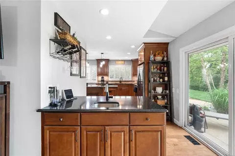 Kitchen - 334 Elmcrest Dr, Ballwin, MO 63011 photo 2 of 7