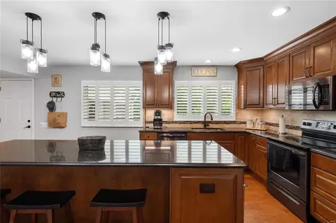 Kitchen - 334 Elmcrest Dr, Ballwin, MO 63011 photo 7 of 7