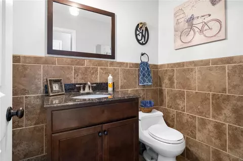 Bath - 334 Elmcrest Dr, Ballwin, MO 63011 photo 1 of 5