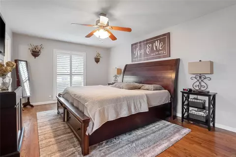 Bedroom - 334 Elmcrest Dr, Ballwin, MO 63011 photo 3 of 10