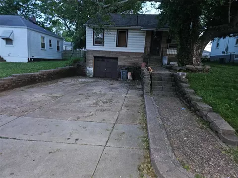 10000 Lackland Rd, Saint Louis, MO 63114