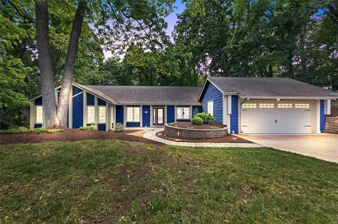 1912 Powderhorn Pass Ct, Wildwood, MO 63011