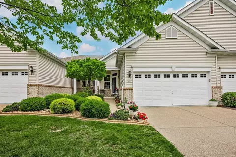 2073 Hawks Landing Dr, Lake Saint Louis, MO 63367
