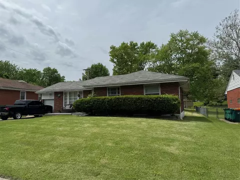 9239 Bellefontaine Rd, Saint Louis, MO 63137