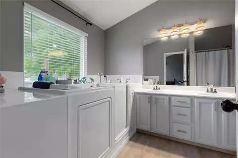 Bath - 2811 Carters Grv, O'fallon, MO 63368 photo 1 of 3