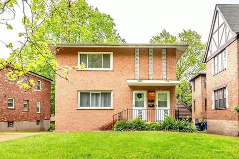 7265 Delmar Blvd, Saint Louis, MO 63130