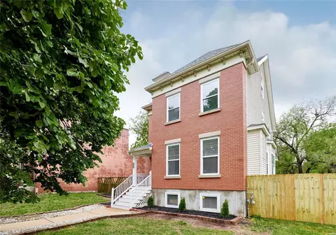 2644 Saint Vincent Ave, Saint Louis, MO 63104