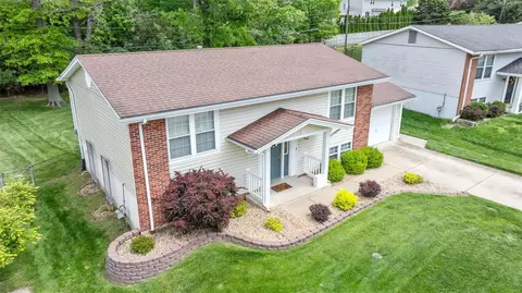 2312 Wesford Dr, Maryland Heights, MO 63043