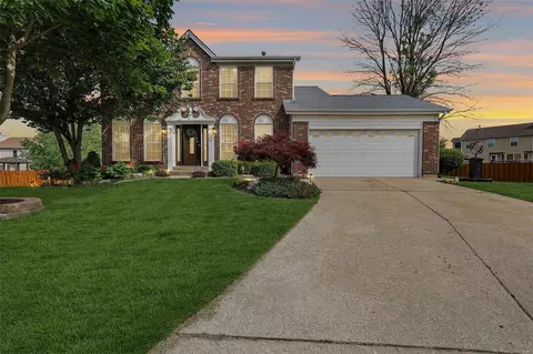 3824 Kentucky Derby Dr, Florissant, MO 63034
