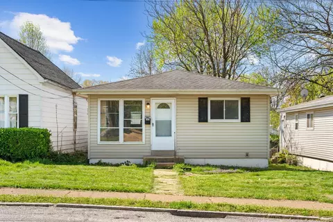 7050 Mitchell Ave, Saint Louis, MO 63117