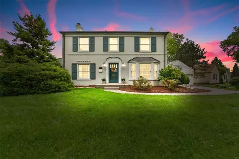 48 Hanley Downs, Richmond Heights, MO 63117