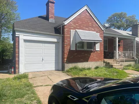 7649 Canton, University City, MO 63130