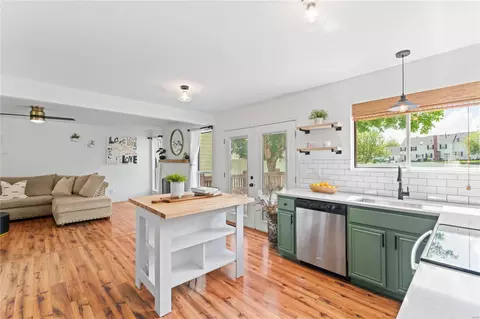 Kitchen - 260 Pheasant Point Blvd, O'fallon, MO 63368 photo 4 of 5