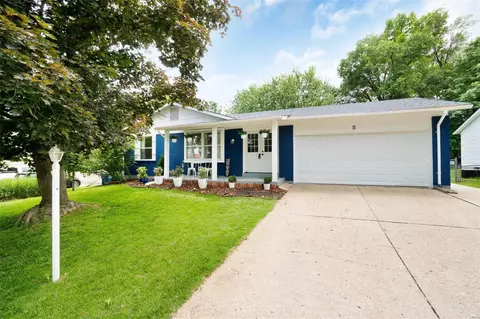 5 W Sunny Side Dr, Saint Peters, MO 63376