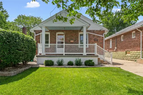 8740 Brentwood Pl, Saint Louis, MO 63144